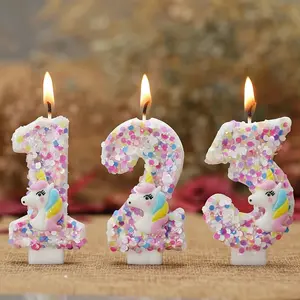 1pcs Unicorn digital birthday candles, Magical Figures, sparkling wax cake candles with unicorn models, non-electric feather-free cake decorations, suitable for Halloween, Christmas events and party supplies