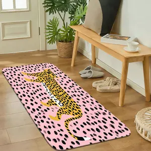 1pc Pink Leopard Print Oil Painting Money Leopard Hallway Runner Rug, Soft Skin-Friendly & Easy Clean, Vintage Art Animal Print Floor Mat for Corridor Entryway Living Room Bedroom, Bold & Sweet Home Decor Gift