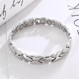 Women's leaf bracelet, pure copper magnetic bracelet, 3500 gauss effective magnet, outdoor fun