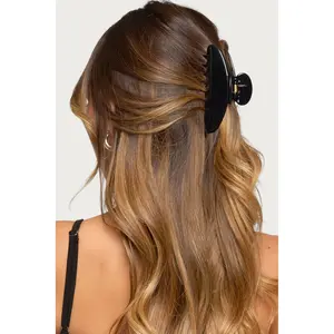 Clean Girl Hair Clip