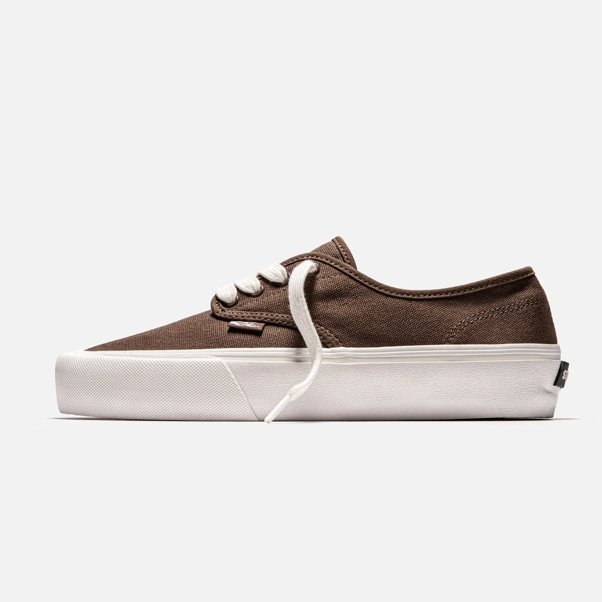 GOWER - BROWN GOWER - BROWN