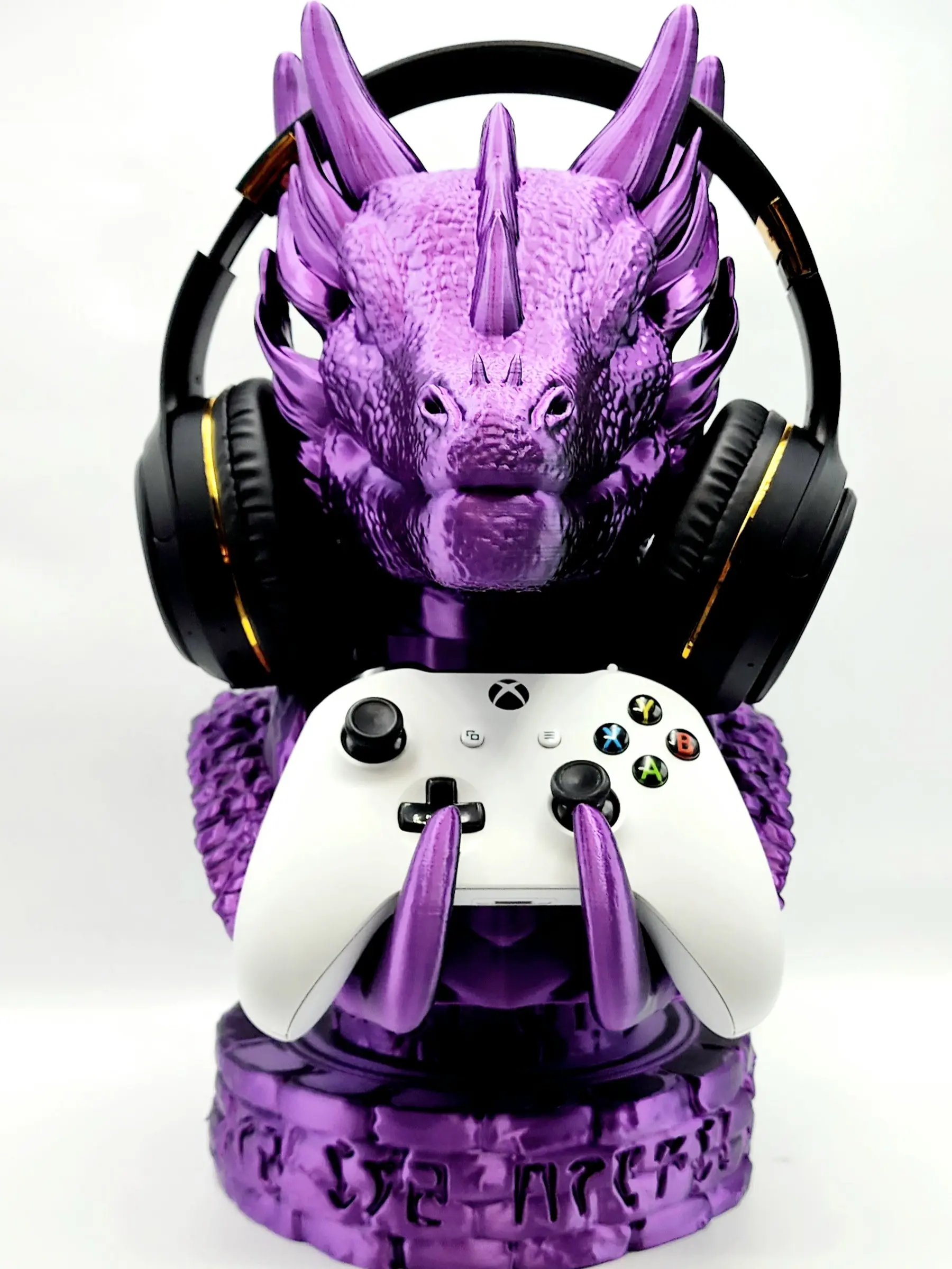 Mythical Dragon Metallic Gaming Station - Organized Tech Accessory Display for Headphones, Controllers, VR Gaming Gear
