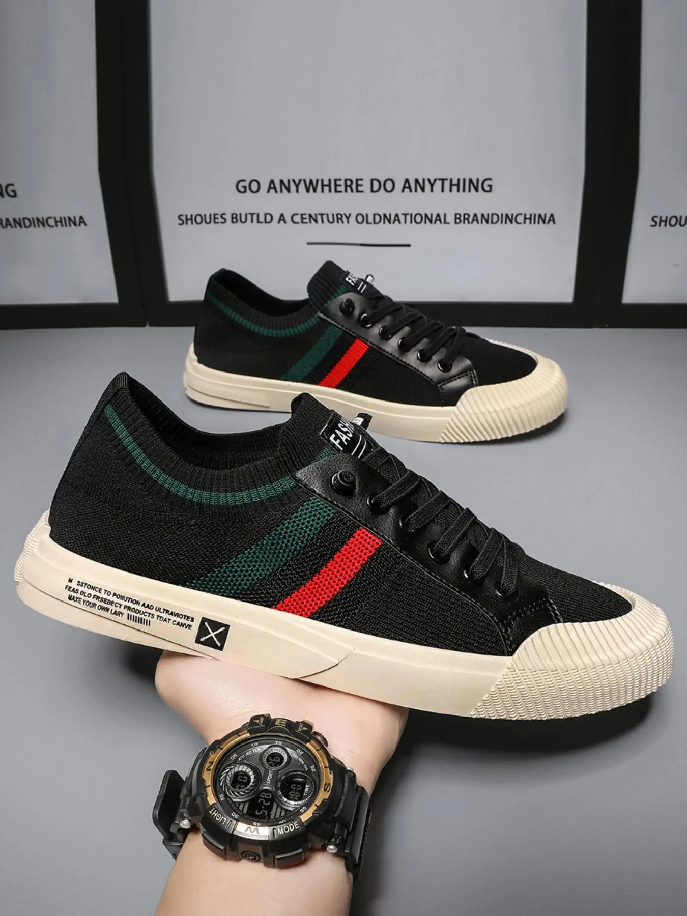 Men's Street Style Striped Low Top Slip-on Skate Sneakers, Casual Comfortable Trendy Skate Shoes, Fashionable Athletic Running Trainer for Daily Footw