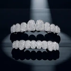 Unisex Hip Hop Cubic Zirconia Grillz Set Iced Out 20 Teeth Top & Bottom Punk Dental Caps for Rapper Cosplay & Street Style