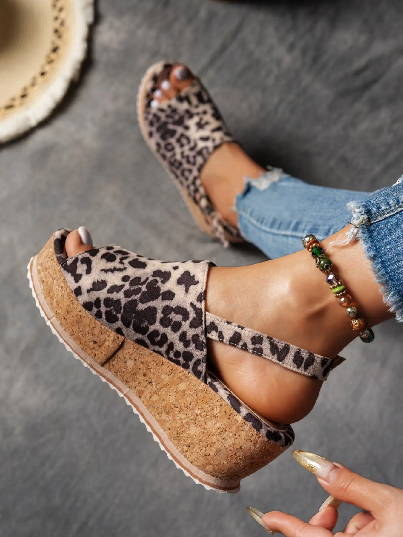 Elegant Women's Wedge Sandals, Open Toe, Thick Sole Design, 3D Leopard Print, Comfortable and Fashionable, Casual Summer Sandals, Breathable Summer Sandals, Summer Must-Have, Travel Essential