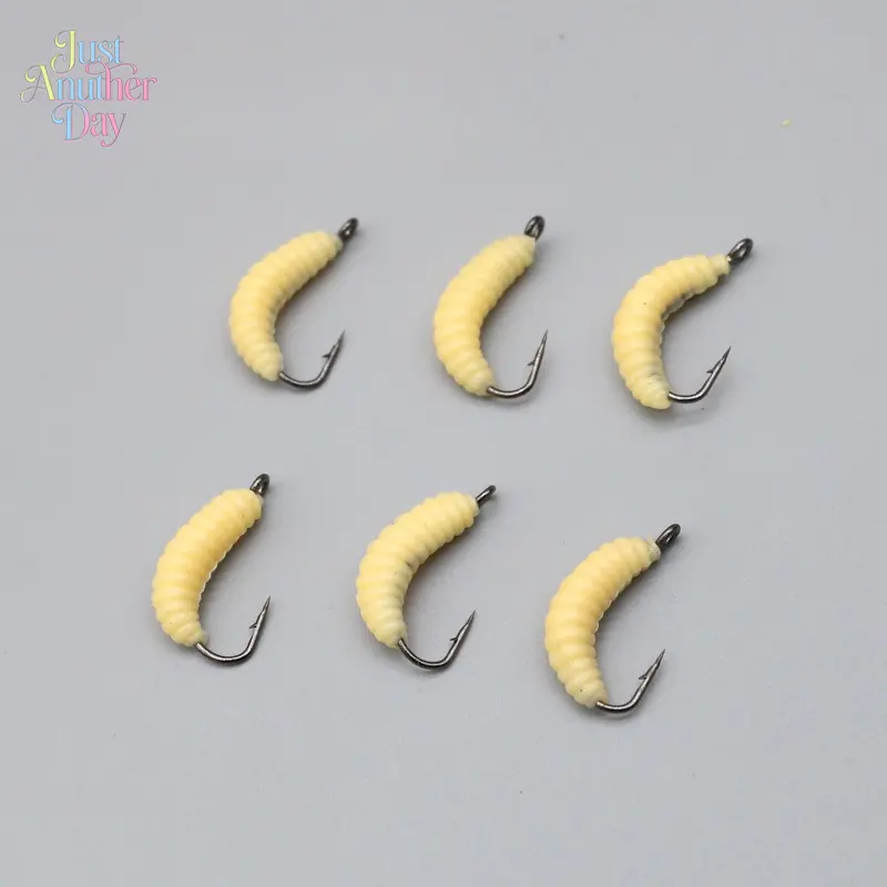30PCS 2cm 0.45g Soft Bread Worm Fishing Lures with Hooks, Imitation Maggot Bionic Artificial Bait Set for Fishing