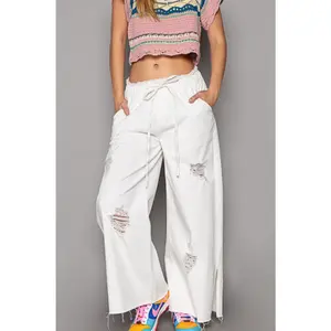 Good Feels Distressed Denim Pants - White