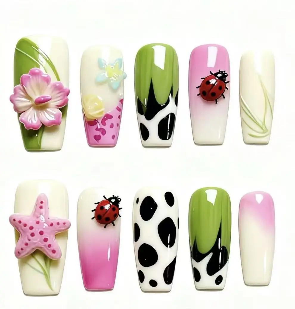 Dawn:Customized Nails Picked In Liveroom