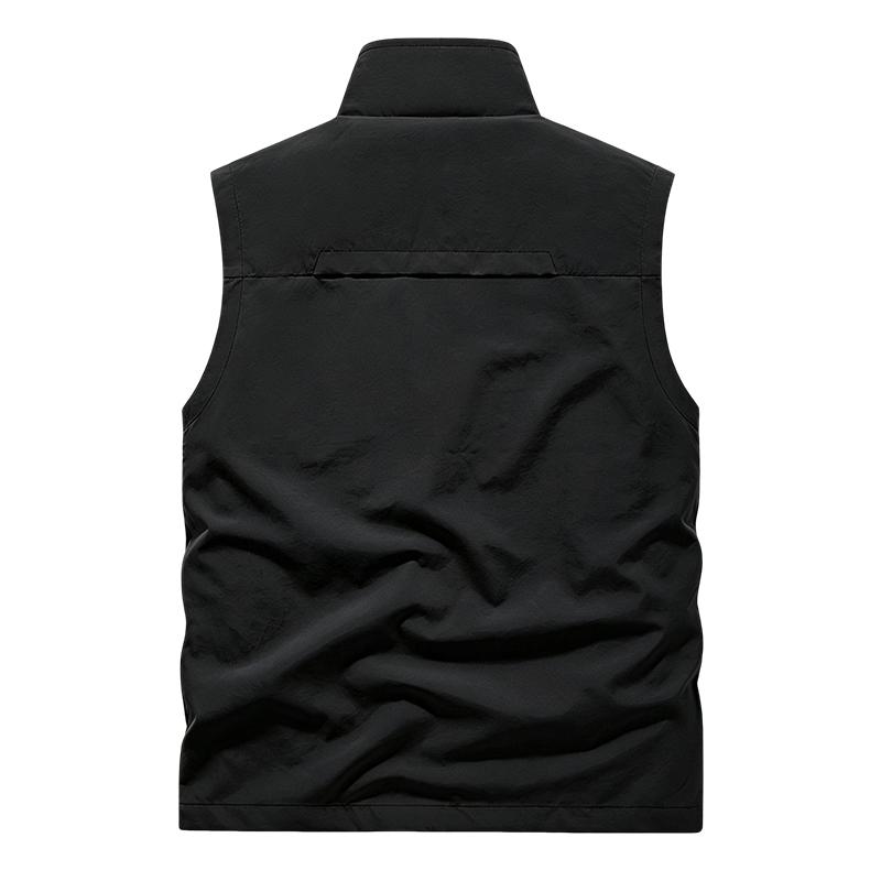 Men’s outdoor sleeveless vest, lightweight quick-dry zip-up stand collar cargo vest with multiple zippered pockets, casual vest for fishing, photography, and travel