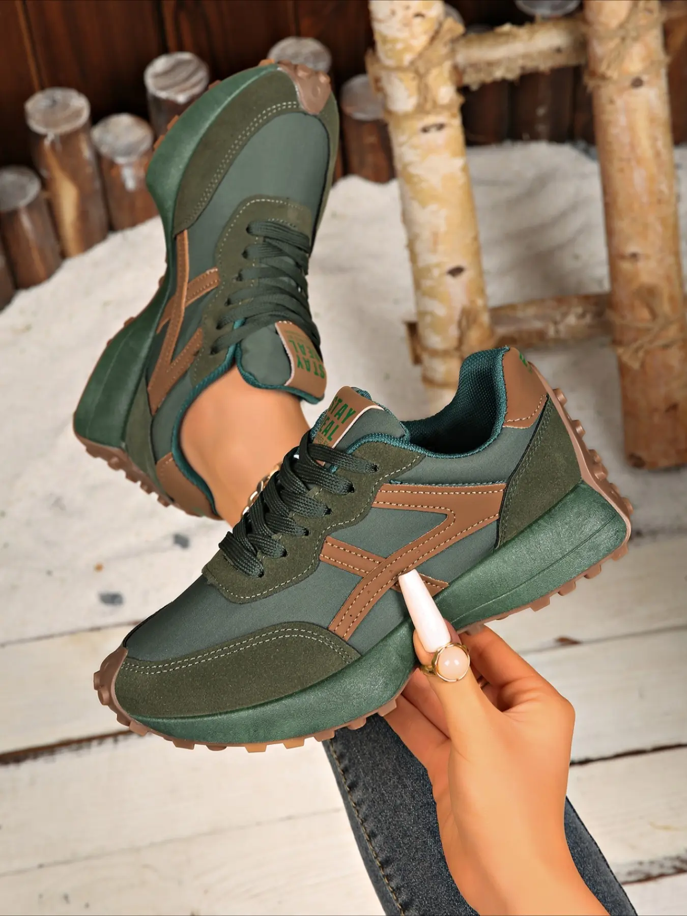 2026 New Retro Plaid Thick-Soled Sneakers for Women – Versatile “Forrest Gump” Shoes