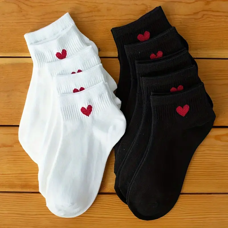 5 Pairs Valentine's Day Heart Print Socks,  Romantic Women's Stockings & Hosiery Casual Cotton Love Lady Comfortable Womenswear Comic
