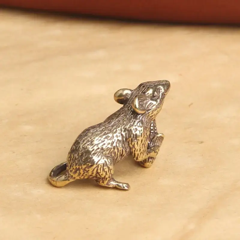 Elegant Brass Rat Sculpture, Symbolic Collectible Room Decor Figurine for Home & Office, Elegant Design for Car Interior Decoration, Decorative Sculptures, Home Decor Statue, Animal Decorations, Figurines for Collectors, Collectible Figure Decor