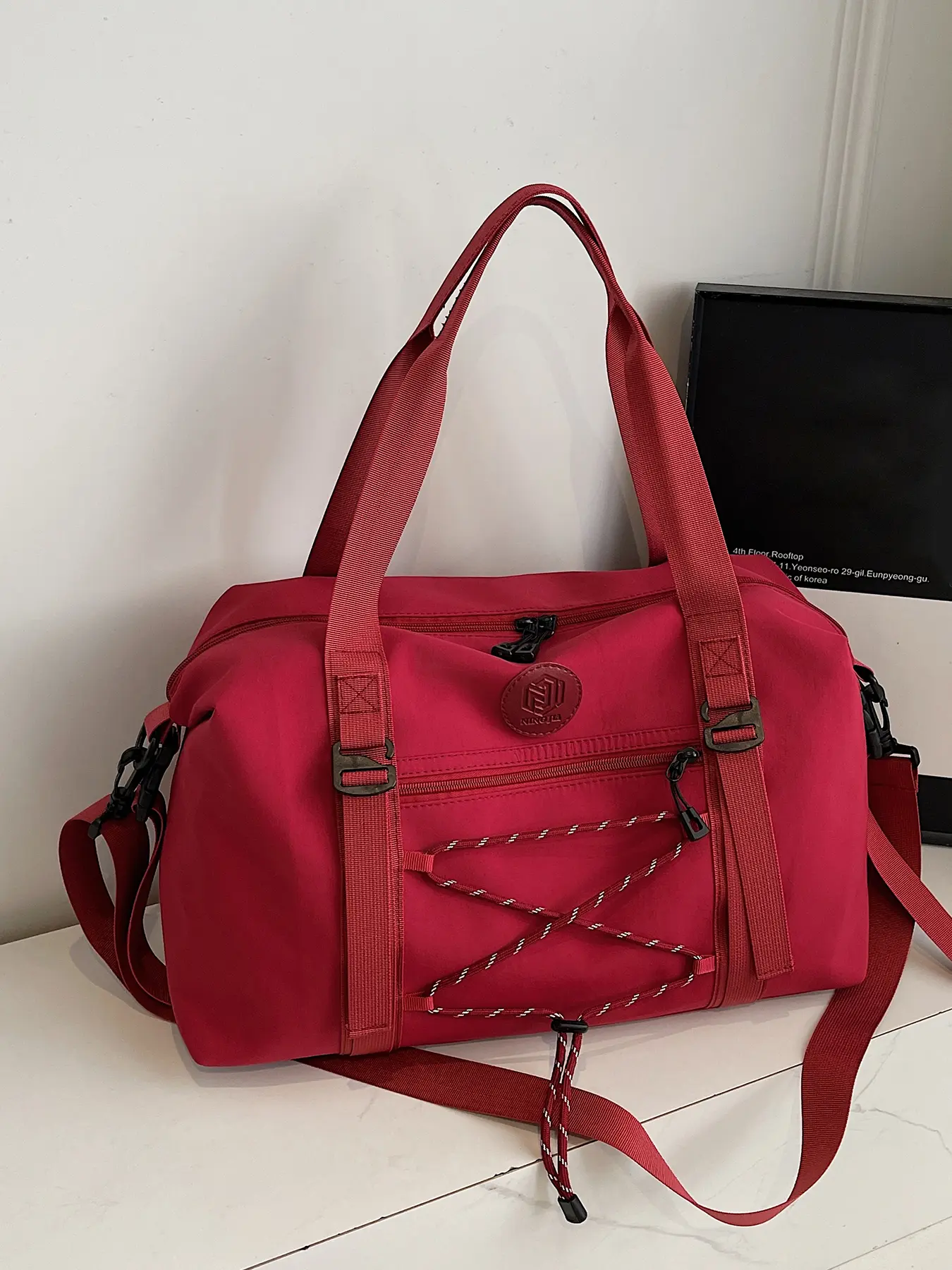 Large capacity travel tote bag with solid color, zipper closure and drawstring, suitable for college students, business trips, travel, fitness, men's and women's travel bags, Sports duffel bag, Travel Duffle Bag, Travel Weekender Bag, Travel Duffels