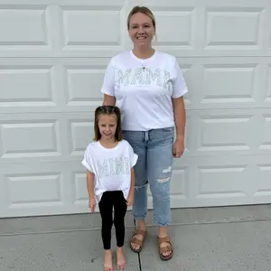 Mama-Mini Matching White T-Shirt Set for Mother and Daughter with Floral Lettering and Comfortable Fit