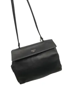 Pre-owned PRADA Vintage Black Leather Flap Shoulder Bag/WJ12129002/9002