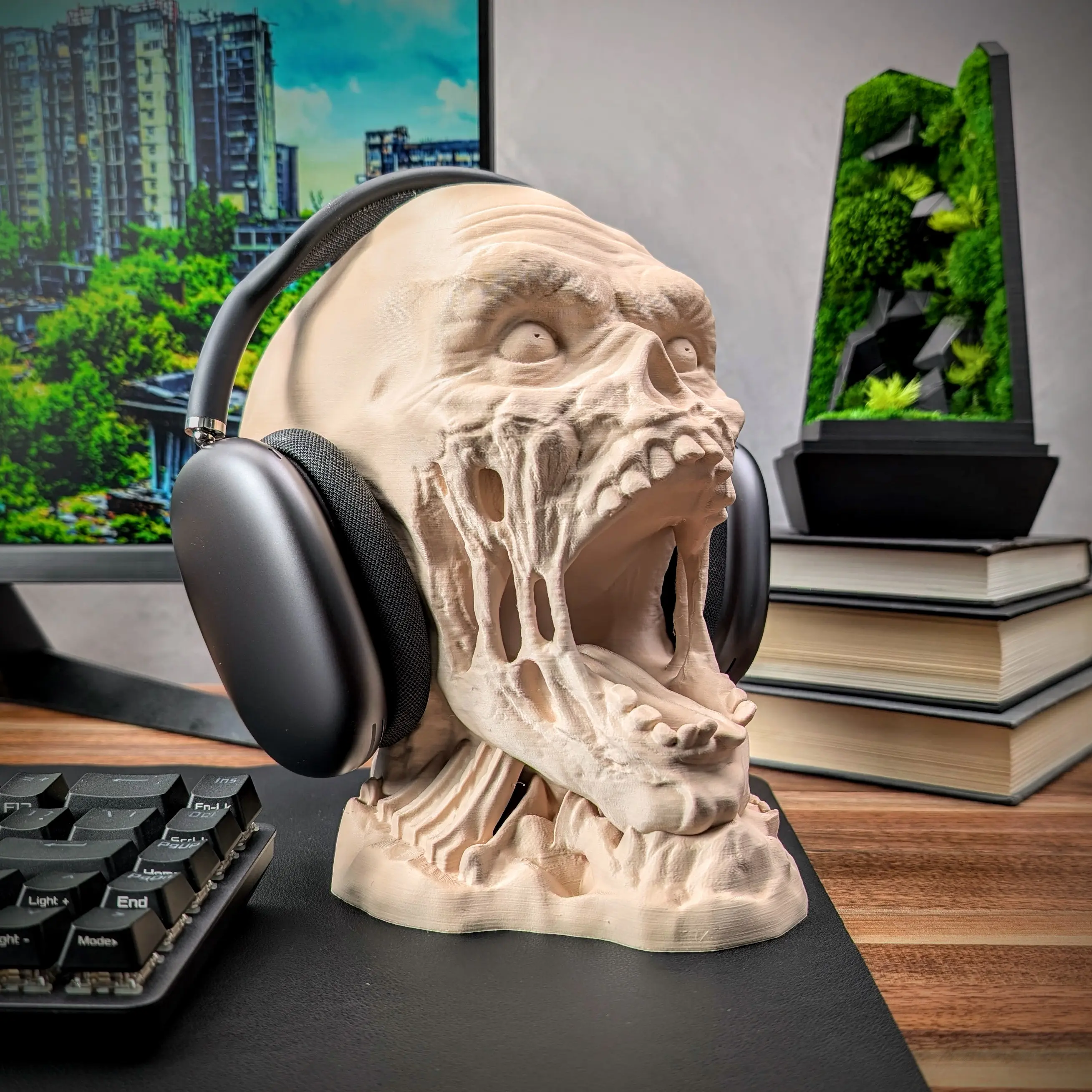 BeamTeam3D Zombie Head Stand - Desk Organizer and Holder
