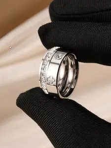 Elegant Four Leaf Clover Rings 18K Gold Plated Stainless Steel Set of Two for Women's Daily Wear & Gift Giving 750/18K