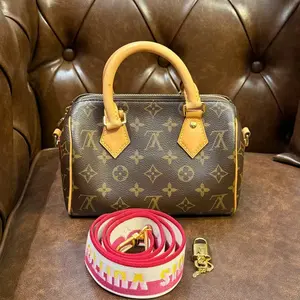 Pre-owned Louis Vuitton Speedy Bandoulière 20 Monogram | With Limited Edition Strap & Lock|20934321