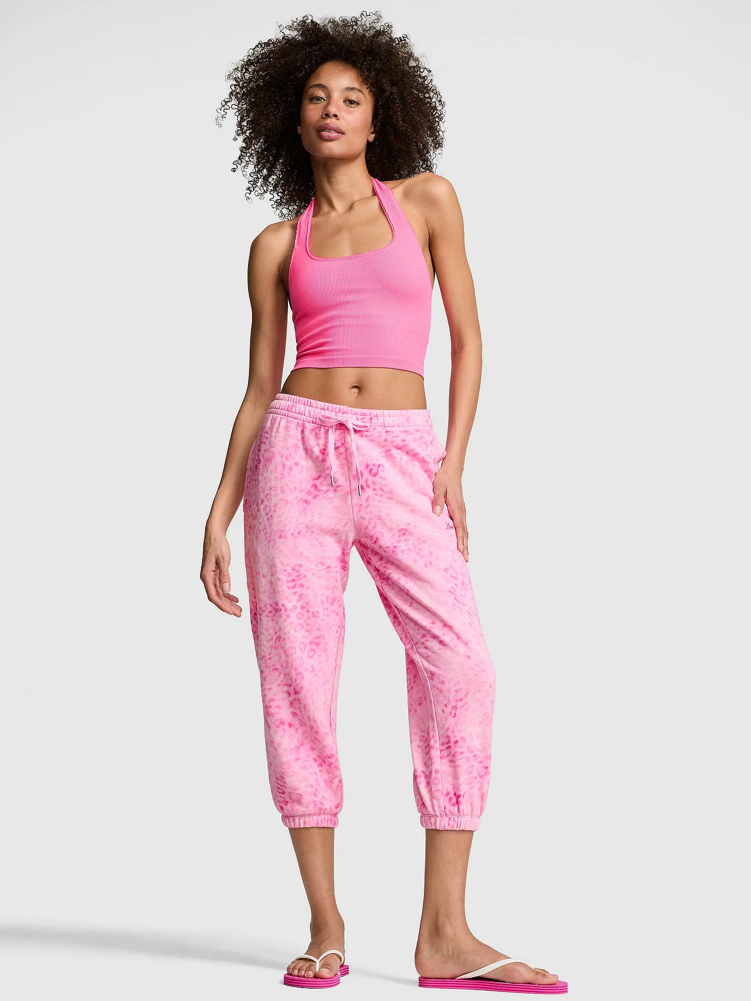 PINK Campus Fleece™ Capri Jogger Sweatpants