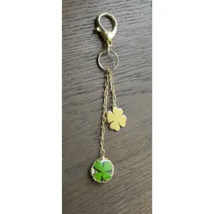 Gold 4 Leaf Clover Keychain or Bag Charm - Perfect for Keychains and Bags - Ideal for Gift Giving and Personal Use