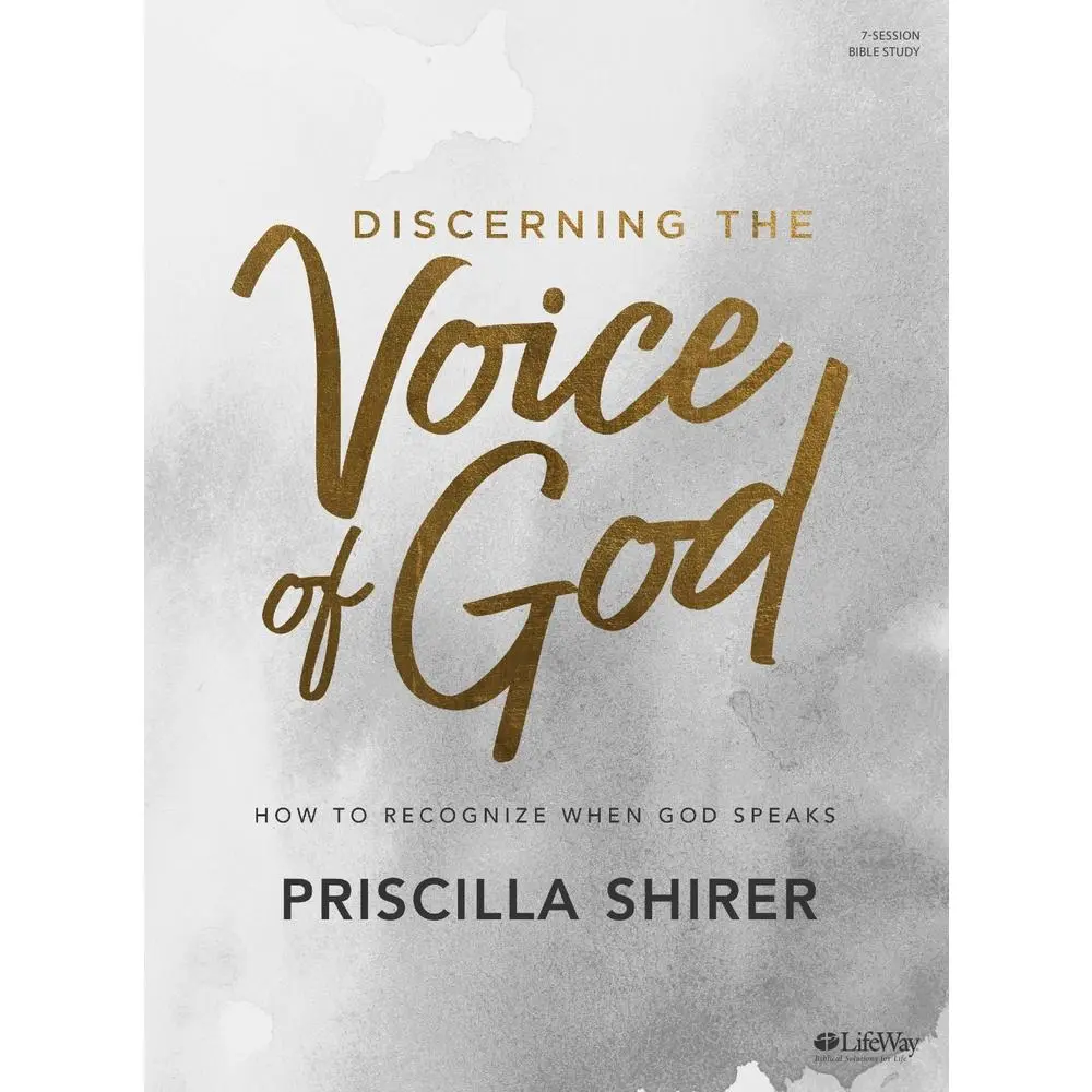 USED Book - Discerning the Voice of God - Bible Study Book: How to Recognize When God Speaks by Shirer, Priscilla (Paperback) - english