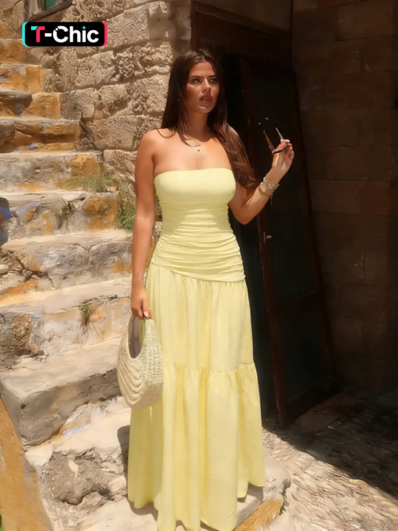 Summer Holiday Style Sexy Halter Sleeveless A-Line Ruched Long Dress, Elegance Casual Slim-Fitting Plain Minimalist Design, Perfect for Parties and Events, Elegant Party Apparel, Halter Neck Dress, Elegant Ruched Design