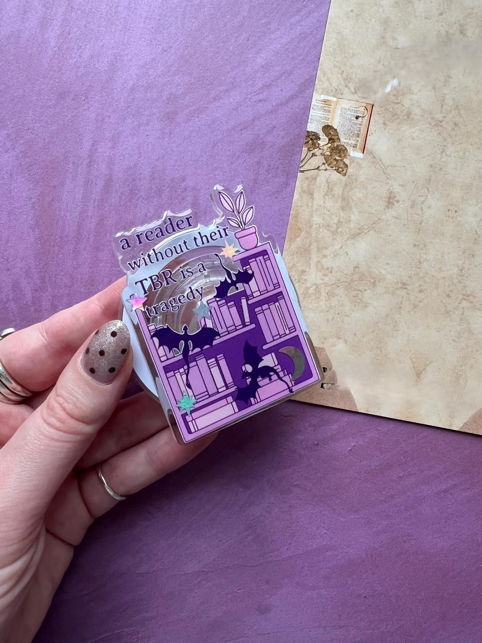 A reader without a TBR is a tragedy device holder, fantasy romance book gift, dragon book gift, dragon phone accessories, dragon kindle Grip Kindle Grip Book Lover Cute Kindle Accessories Phone Holder PopSocket Phone Grip Magnetic Pop Socket Phone Grip