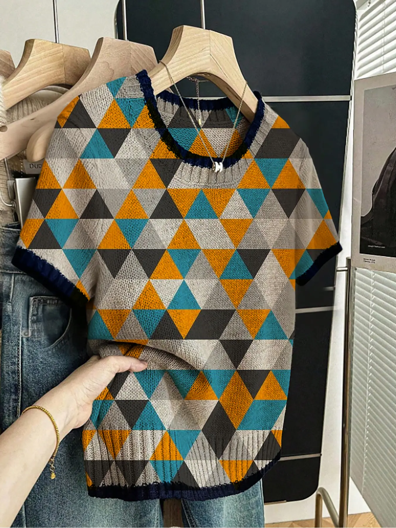 Geometric Triangle Patchwork Colorblock Sweater, Casual Short Sleeve Crewneck Knit Top, Comfortable Warm Women's Clothing for Fall Winter
