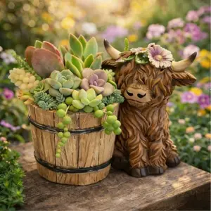 Bohemian Style Highland Cow Resin Planter, Hand Carved Garden Decor, Suitable for Succulents/small Plants, Vintage Room Decor Vase, Rustic Flower Planter, Rustic Flower Pot, Decorative Garden Planter, Balcony Planters, Planters for Outdoor Plants