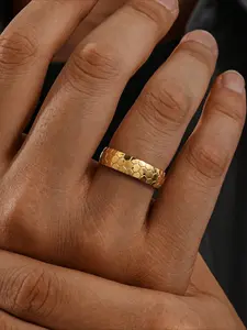 1pc 18K Gold-plated Stainless Steel Fashionable Honeycomb Pattern Business Men's Ring Gift Jewelry Fashion Rings