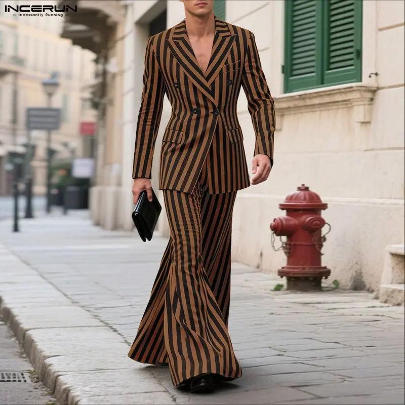 INCERUN Men's 2-Piece Aesthetic 70s Retro Disco Rock & Roll Long-Sleeve Wide-Striped Blazer Set with Flared Bell-Bottom Trousers, Fancy Menswear for Themed Parties, Band Gigs