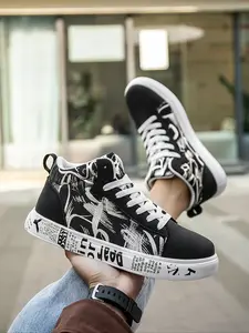 Men's High Top Athletic Sneakers with Random Geometric Print, Casual Fashion Trainer Lace-Up Canvas Shoes, Outdoor Sports Retro Hip-Hop Walking Shoes, Graphic Print Sneakers, Trendy Sneakers