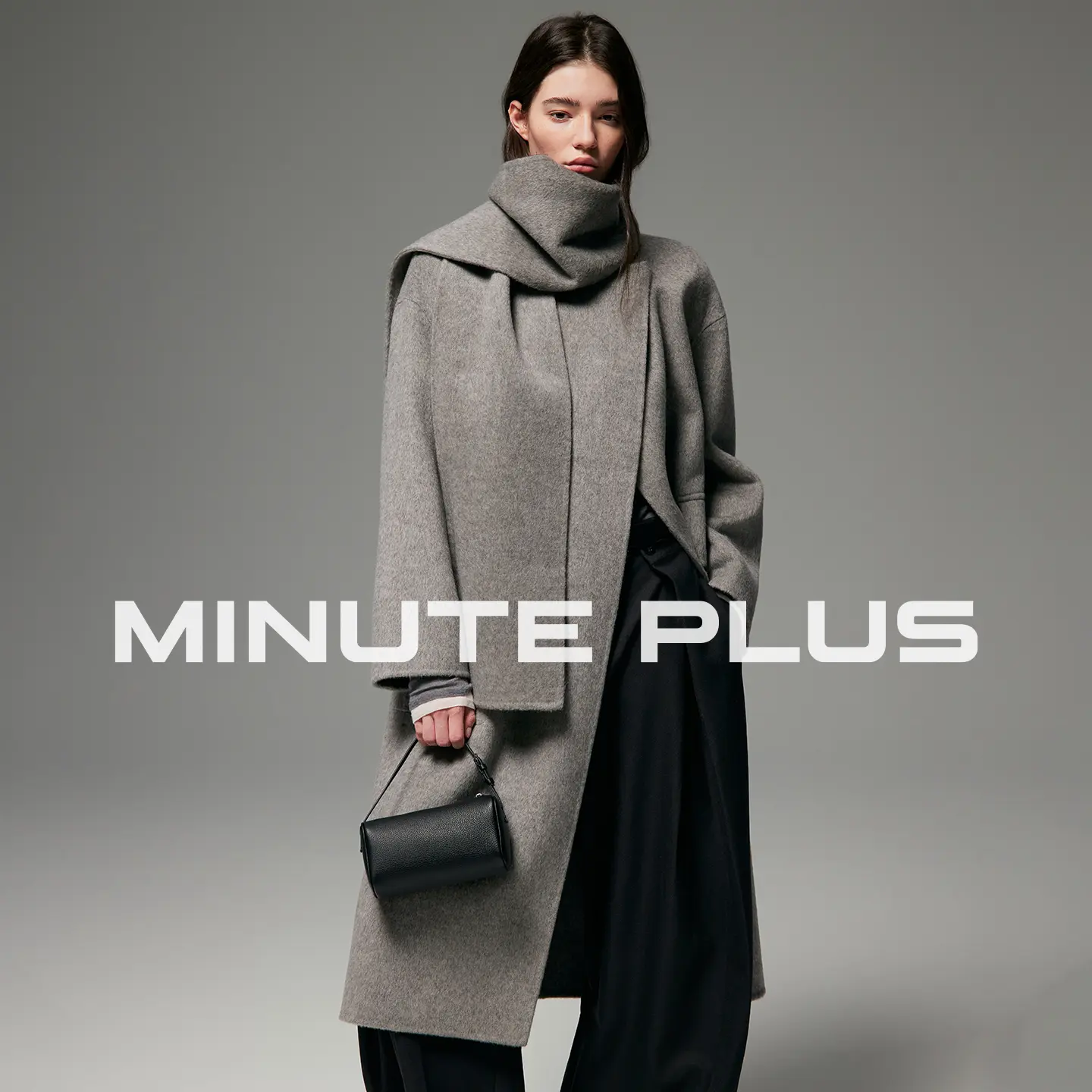 Women 100% Extra Fine Merino Wool Mid Length Coat, Detachable Matching Wool Scarf Oversized Loose Collar Minimalist Designer Winter Wool Outerwear 2 Colors