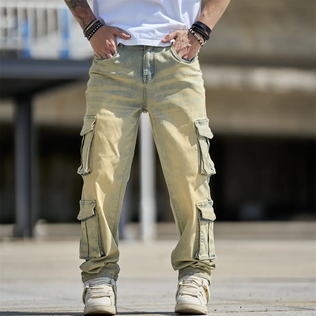 New Men Jeans Trousers Male Stylish Vintage Streetwear Solid color Baggy Carpenter Multiple pockets Cargo Straight Denim Pants Menswear Beige