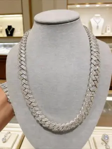 VVS1 Ice Cream Gold Hip-Hop Style High-Quality Miami Unisex Cuban Link Necklace with Jewelry Box Clasp, Luxurious Glamorous Sparkling Necklace, Great Gift Choice, Suitable for High-End Occasions, Easter and Thanksgiving Gift for Men and Women