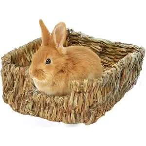 Portable Grass Bed for Rabbits Handmade and Washable Basket Chew Toy Easy to Dry Sleeping Chewing Nesting Pad Small Animal Bunny Bedding