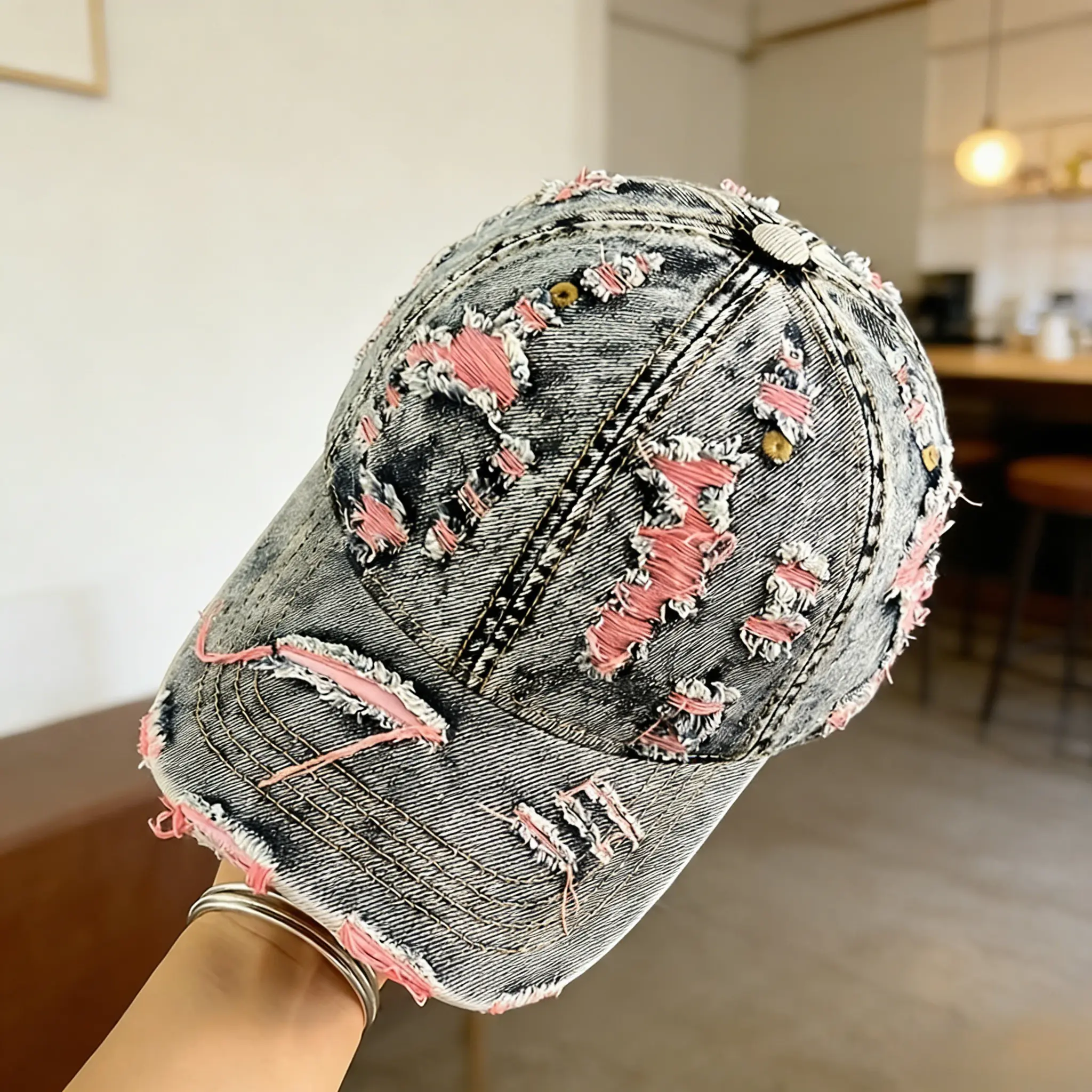 Washed denim ripped baseball cap, outdoor men's sun protection and retro baseball cap
