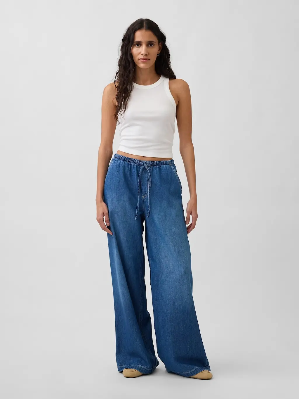 Gap Women's Mid Rise UltraSoft Easy Baggy Jeans