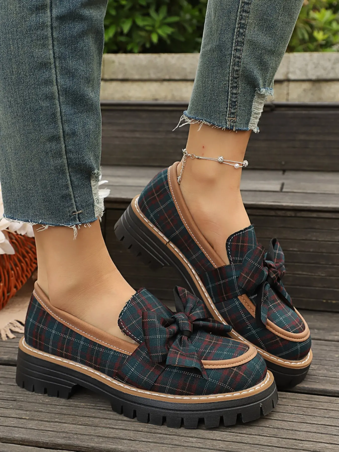 British Checkered Bow Thick Sole Classic Loafers for Women, College Style Platform Shoes, Small Leather Shoes, Fashionable and Comfortable
