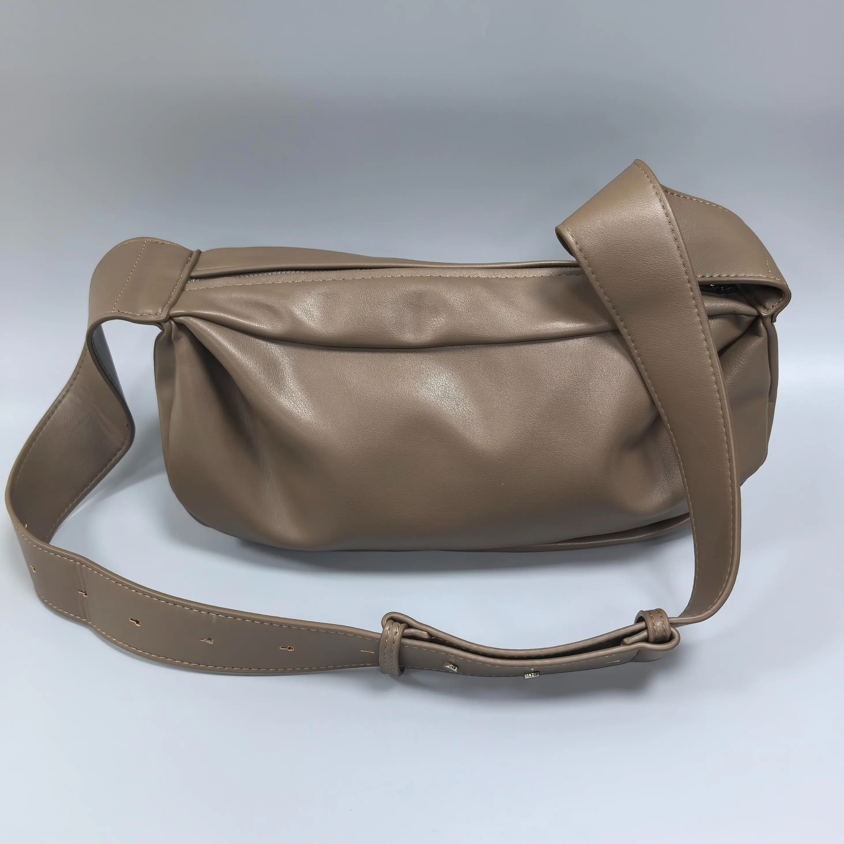 [Summers Picks] Kystra Unisex PU Leather Wide Strap Waist Pack Crossbody Bag - Extra-Wide Padded Strap, Ultra-Light Foldable, Packable, Premium Smooth-Glide Zipper, Trendy Minimalist Style, All-Day Comfort