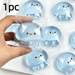 Jellyfish toy, a soft Q-tip finger toy designed specifically to alleviate anxiety and promote relaxation. It serves as an ideal desktop accessory for adults and is perfect for filling gift bags, classroom rewards, and as a party favor for Easter and other