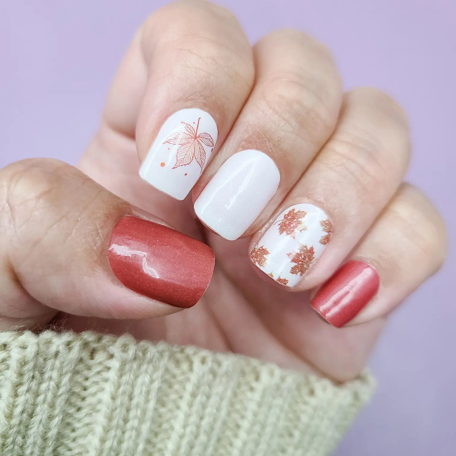 Fall Leaf Nail Strips No UV Light Needed Lasting Nail Wraps 20 Pcs Sheet Double Ended for Easy Application & Removal