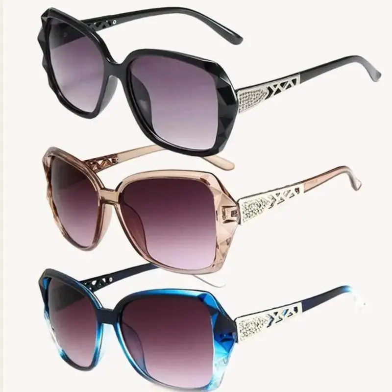 Women's Y2K Rhinestone Square Sunglasses - UV-Protected Polarized Lightweight Retro Eyewear - Summer Travel, Beach Fashion Accessory