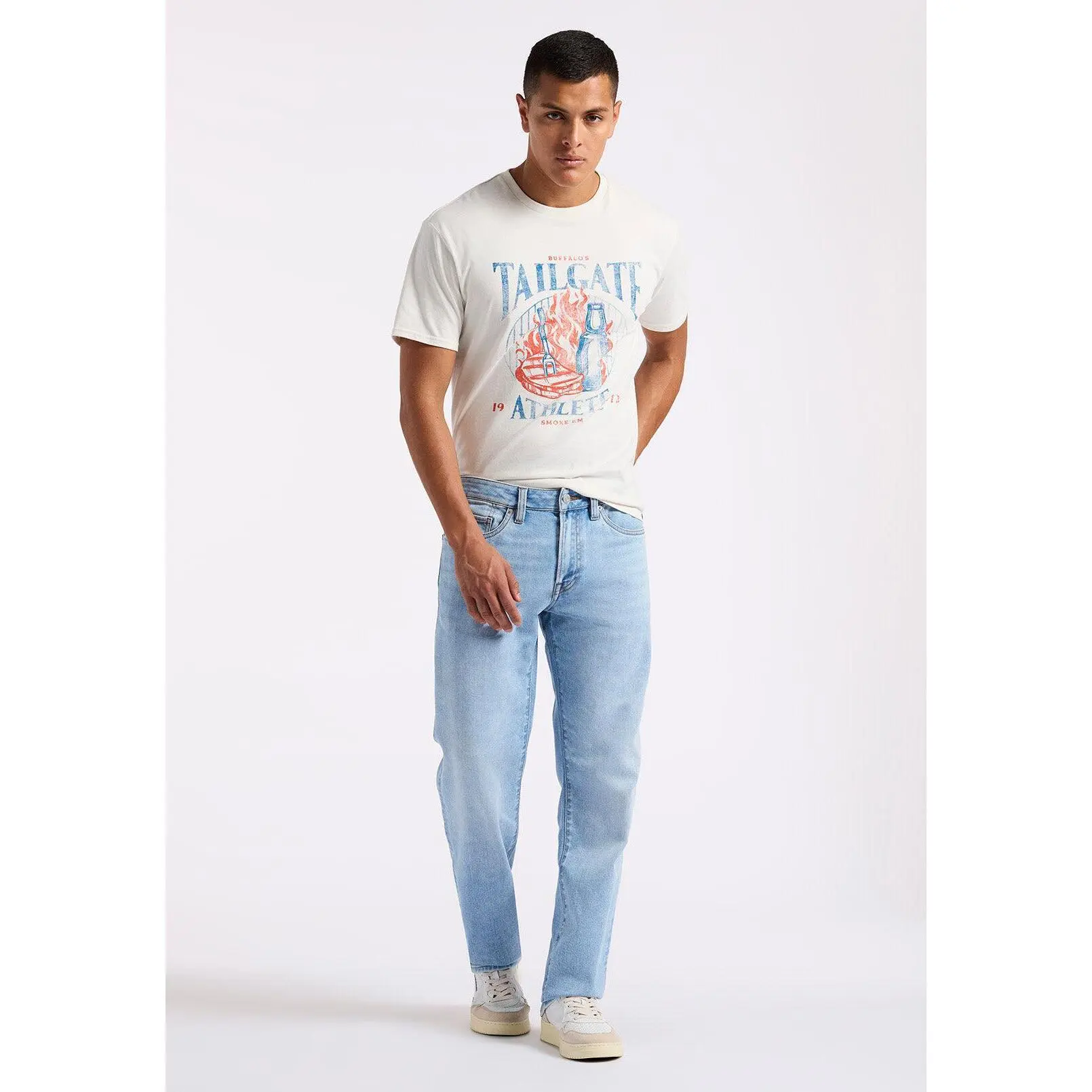 Driven Men's Relaxed Straight Jeans, Light Blue Wash - BM26082