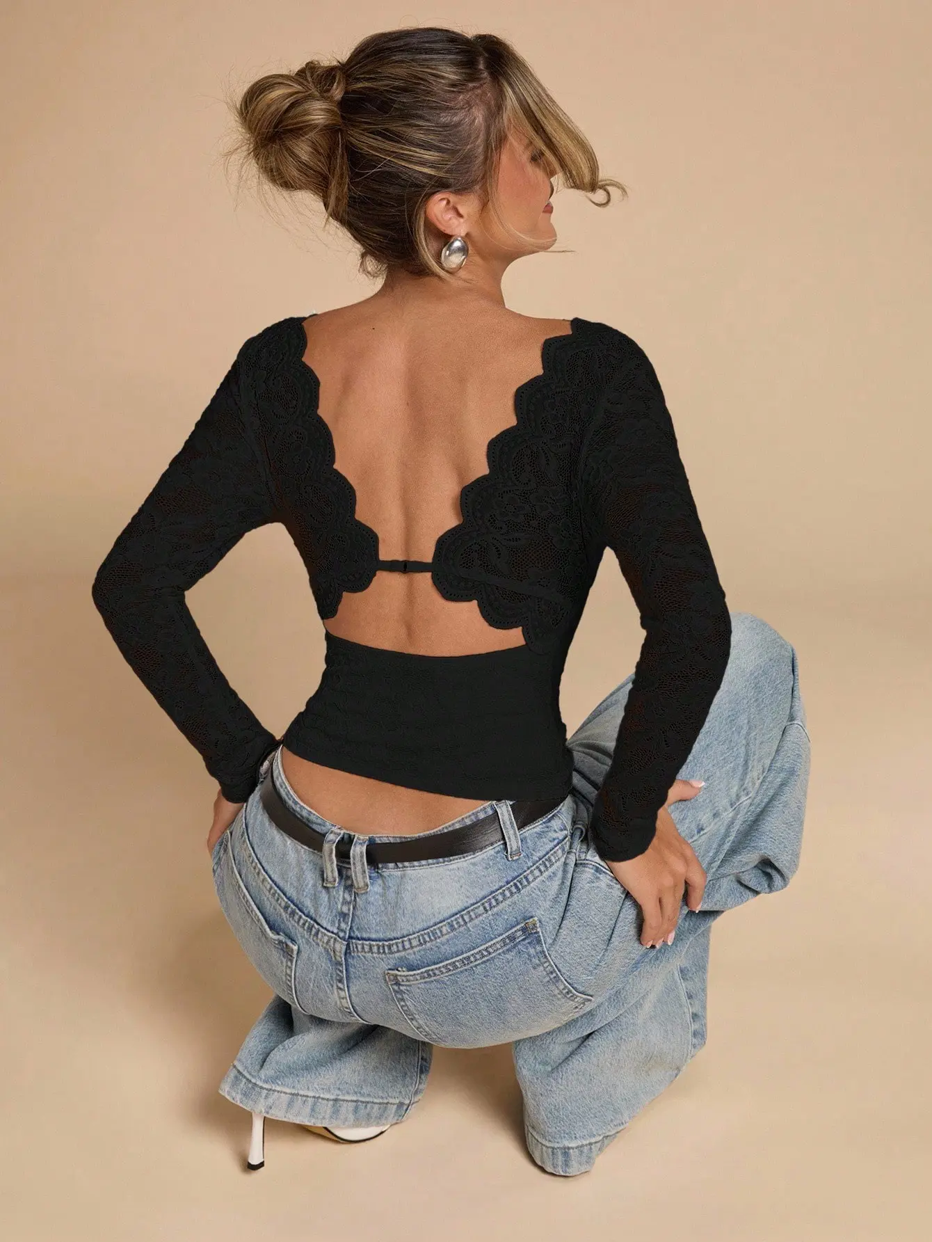 VYNCE Brown Floral Lace Backless Blouse Long Sleeve Minimalist Party Cocktail Formal Top