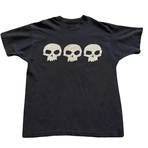 Gildan Men's and Women's T-shirt, Black skull graphic tee, Skater, Unisex T-shirt, Gift T-shirt, Y2k Unisex Graphic Tees Gothic Grunge Emo Scene Amity Affliction Style Clothes Menswear Womenswear Streetwear,belle