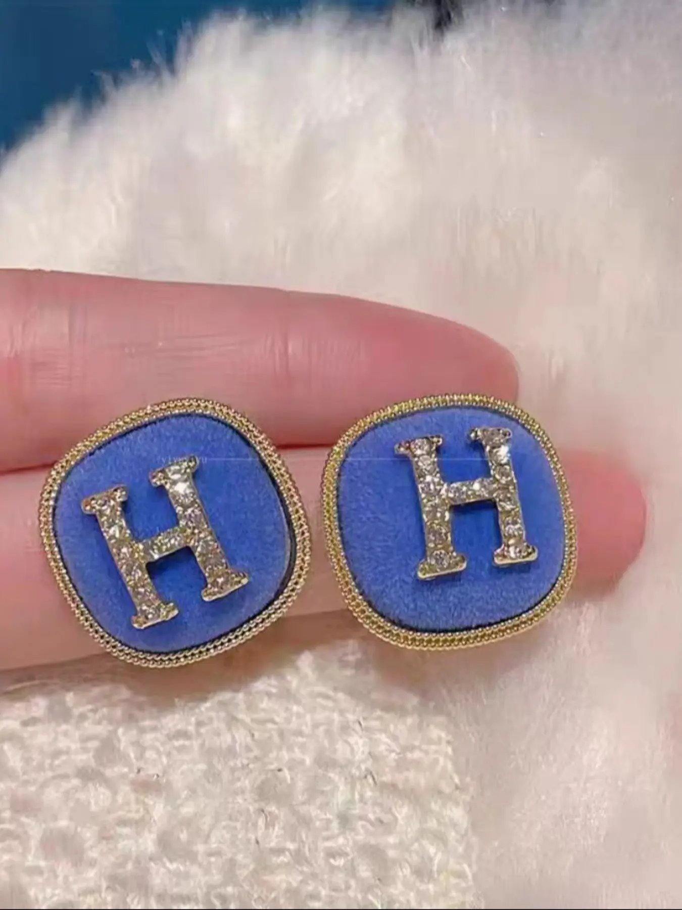 Unique Blue Velvet Earrings Set for Women, Exquisite Jewelry Gift, Korean High-End Rhinestone Letter Design, Fashionable and Stylish Ear Accessories