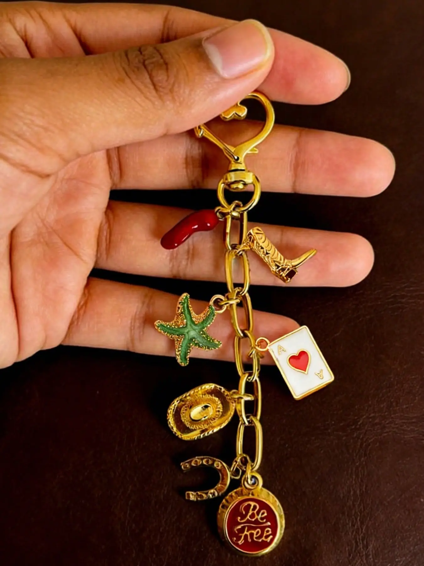 Vintage Western Cowboy Lucky Keychain, Ibizan Cherry Keychain, Decorated with Golden Boots, Cowboy Hat, Starfish, Chili, Heart Poker Card, Keychain Accessories