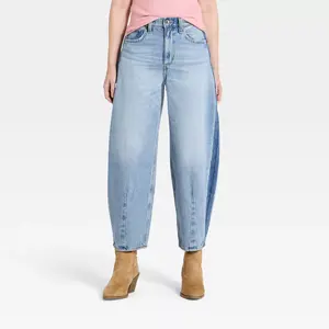 Women's Side Seam High-Rise Easy Barrel Jeans - Universal Thread