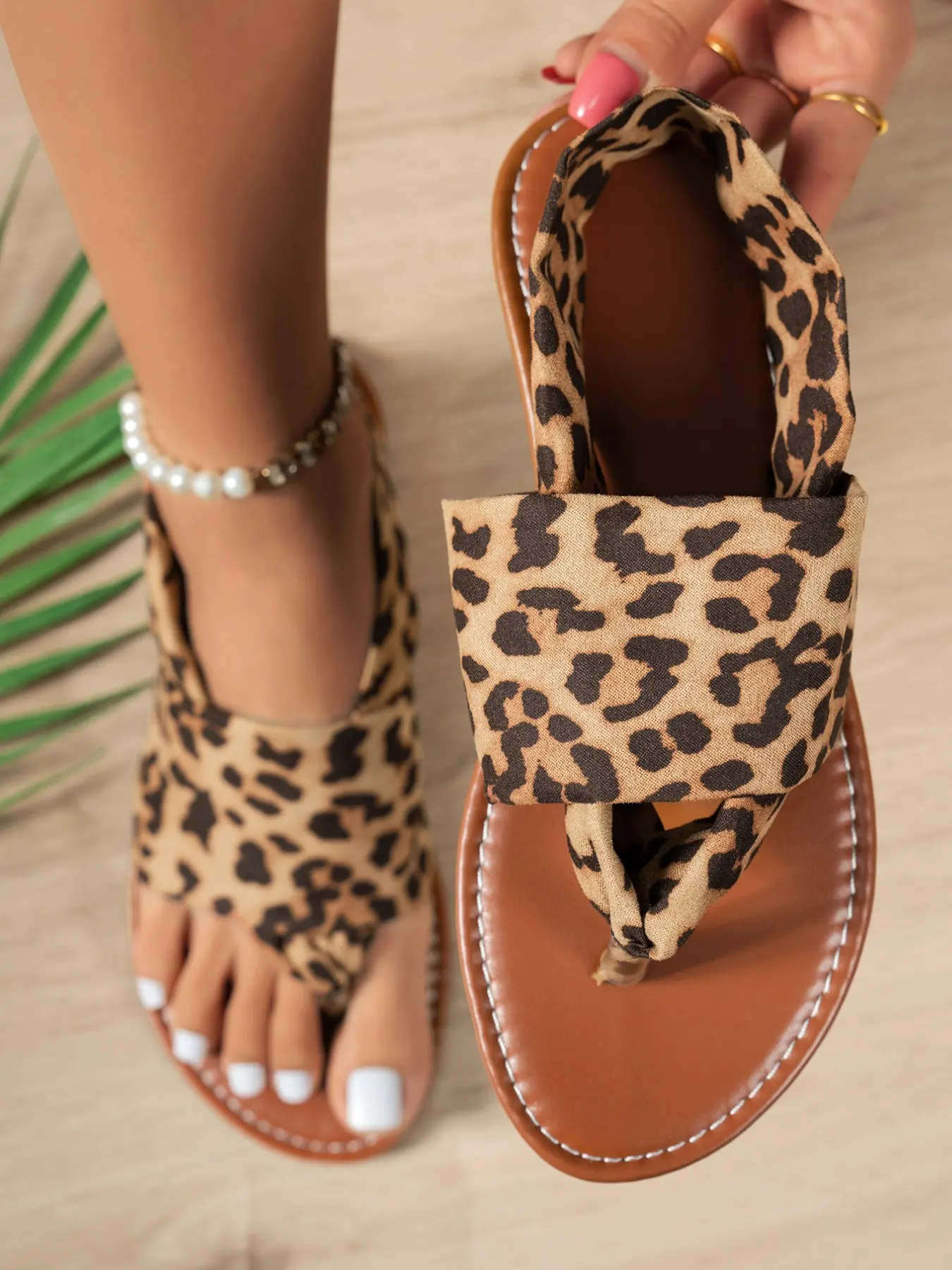 Women's Leopard Print Sandals, Casual Textile Flat Shoes, Comfy Footwear Sandals, Comfortable Rubber Sole, Perfect for Beach, Office, Daily Wear, Boho Style Sandals, Bohemian style sandals